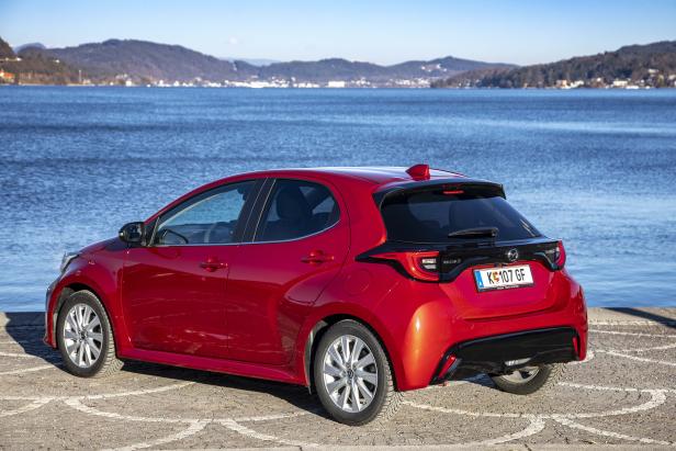 mazda2_hybrid-9931.jpg