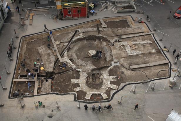 Ergebnisse der Grabungen am Domplatz werden präsentiert