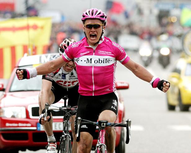 FILE PHOTO: Alexander Vinokourov of Kazakhstan celebrates as he wins the Liege-Bastogne-Liege race in Ans, Belgium.