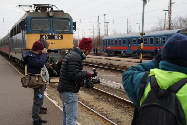 Ukrainer auf der Flucht: Vom Moment, da ihr Fuß im Exil aufsetzt
