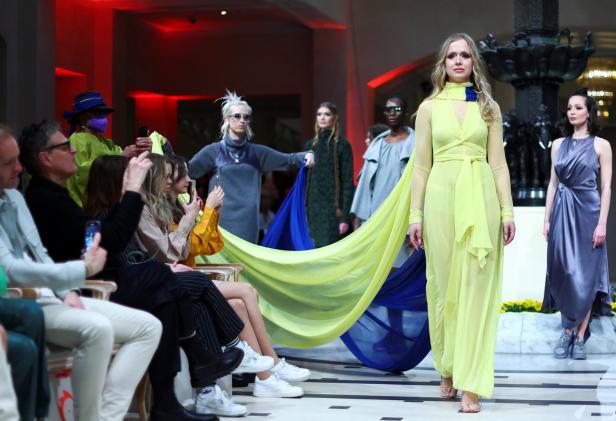 Start von Berlin Fashion Week: "Mode ist immer auch politisch"