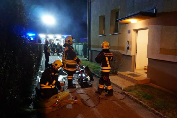 ++ HANDOUT ++ NIEDERĂ–STERREICH: WOHNUNGSBRAND IM BEZIRK MĂ–DLING