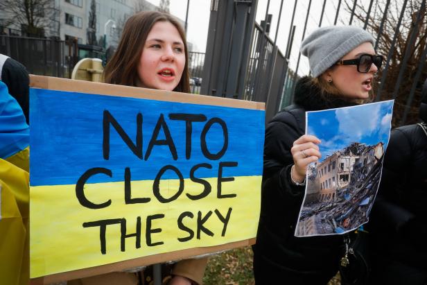 Was die NATO im Ukraine-Krieg macht und wie sie sich selbst schützt