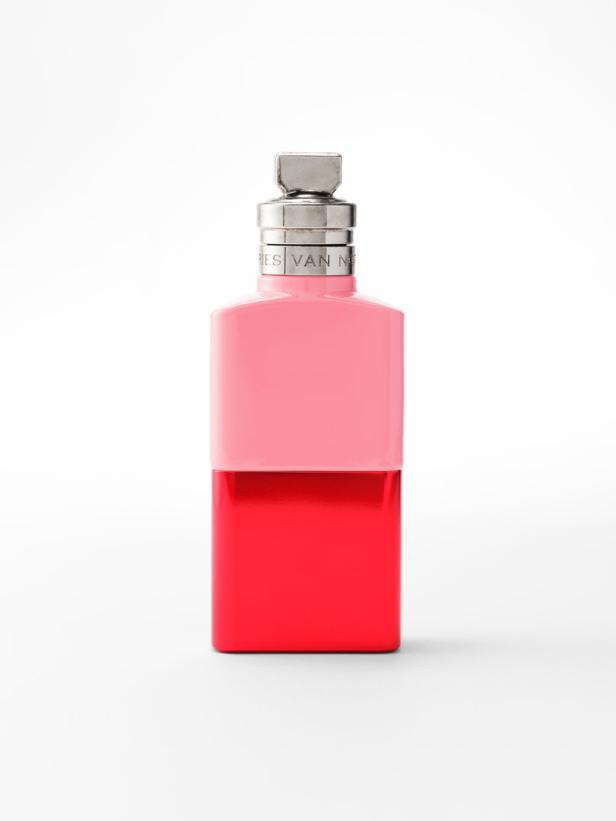 Ein zweifarbiger Flakon von Dries Van Noten, oben rosa, unten rot.