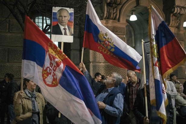 "Russische Invasion": Warum immer mehr Russen Zuflucht in Serbien suchen