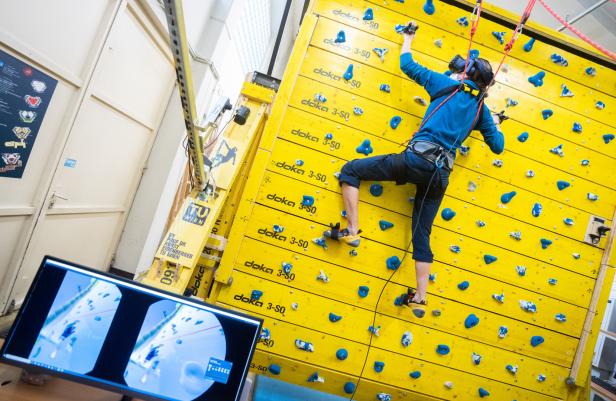 Mit VR-Kletterwand im Weltall bouldern oder den Stephansdom besteigen