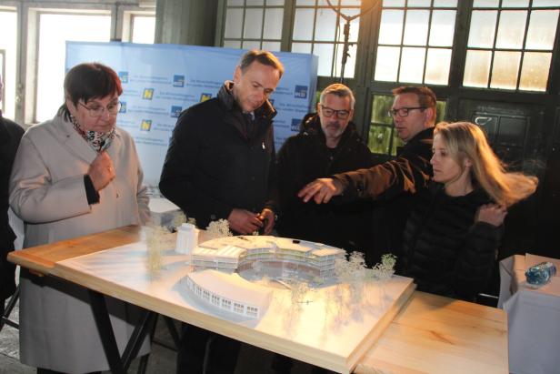 Amstetten: Remise lebt architektonisch in neuem Ecocenter weiter