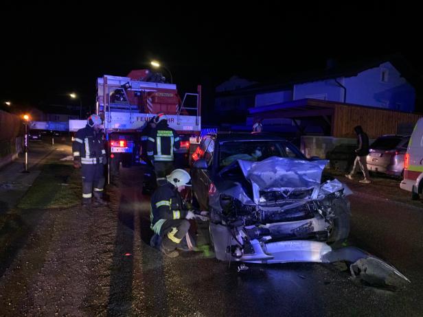 Alkolenker verursachte Frontalcrash im Pielachtal