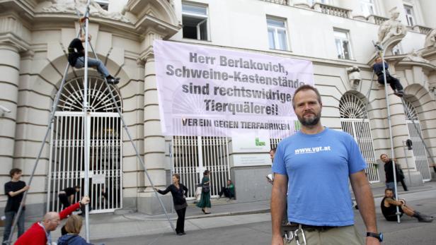Tierschützer harrten ganze Nacht aus
