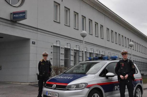 83-Jährige reanimiert: Polizisten aus Krems als Lebensretter