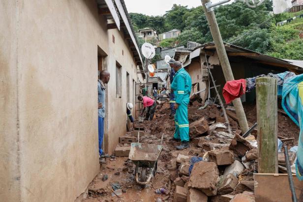 Unwetter-Katastrophe in Südafrika: Bisher 253 Todesopfer