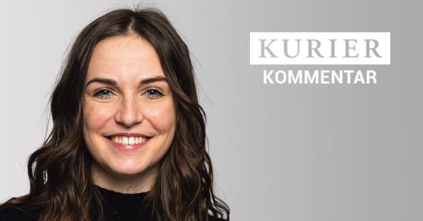 Eine lächelnde Frau vor dem Schriftzug „Kurier Kommentar“.