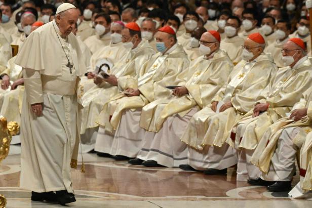Osternacht im Petersdom: Papst ruft zu "Friedensgesten" auf