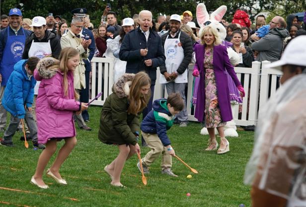 Biden und Ehefrau Jill empfingen Kinder zum Ostereierrollen