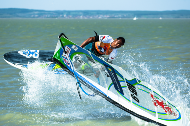 Surf Worldcup läutet die Sommersaison am Neusiedler See ein