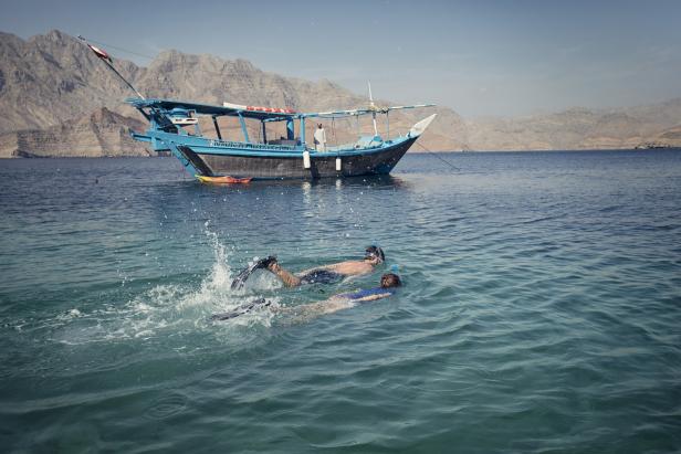 Omans Fjorde: Zwischen Buchten und Bergmassiven