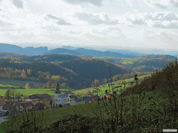 Wandern im Elbsandsteingebirge in der Nationalparkregion Sächsische Schweiz