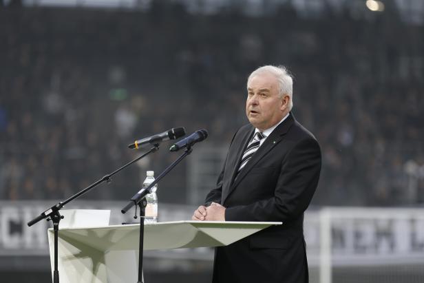 FUSSBALL-BUNDESLIGA / NACH DEM TOD VON IVICA OSIM: GEDENKVERANSTALTUNG SK PUNTIGAMER STURM GRAZ: SCHÜTZENHÖFER