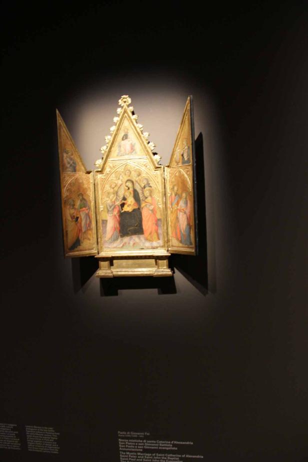 Ein Triptychon mit der mystischen Hochzeit der heiligen Katharina von Alexandria.