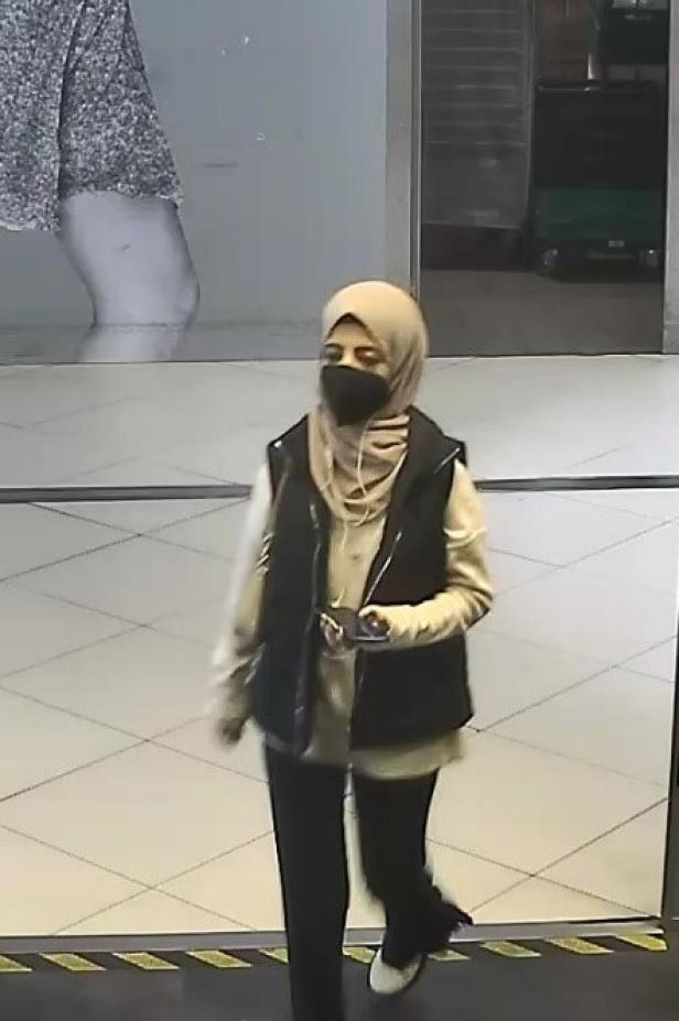 Fahndung: Frau hob mit gefundener Bankomatkarte Geld ab
