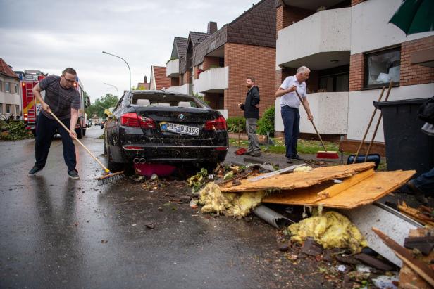 Fataler Orkan traf Deutschland: Mann starb, mehr als 50 Verletzte