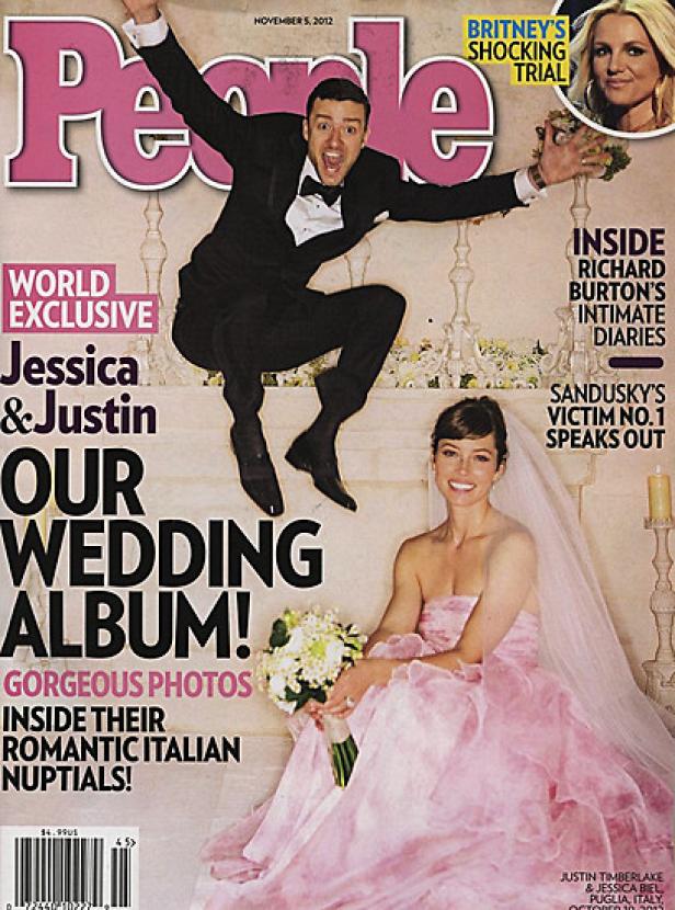 Das Cover des People Magazins zeigt Jessica Biel und Justin Timberlake bei ihrer Hochzeit.