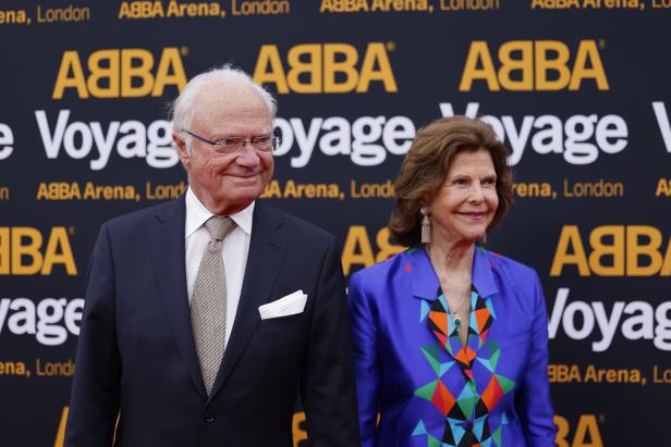 ABBA Voyage opening performance