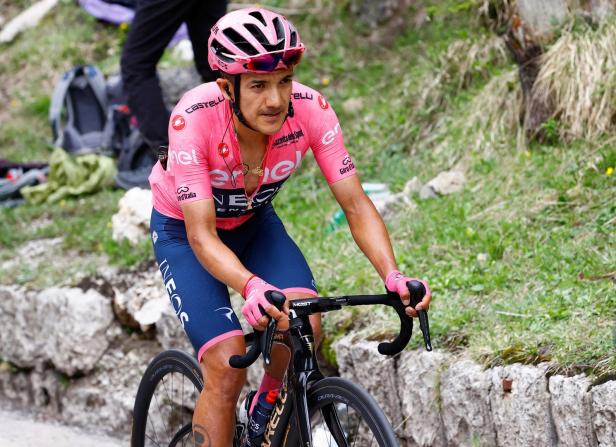 Umsturz am vorletzten Tag: Jai Hindley führt beim Giro d'Italia