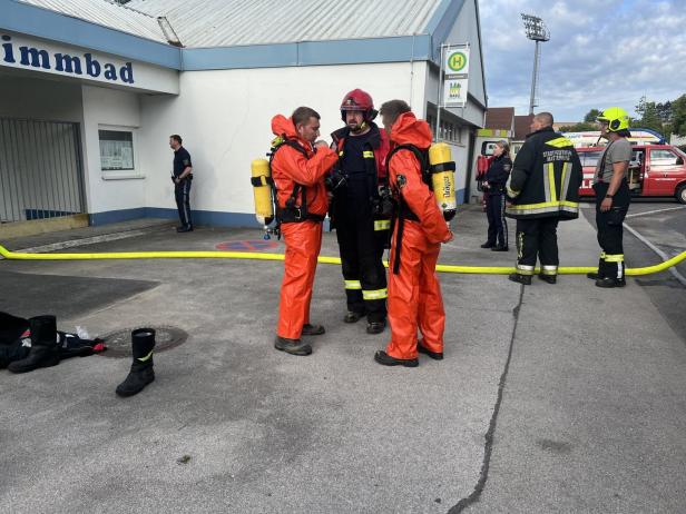 Feuerwehr rückte nach Chlorgasaustritt ins Mattersburger Freibad aus