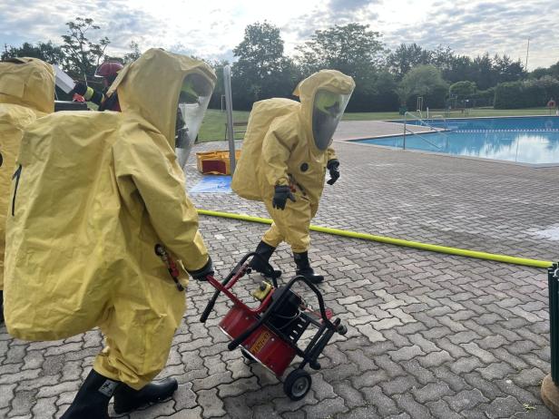 Feuerwehr rückte nach Chlorgasaustritt ins Mattersburger Freibad aus