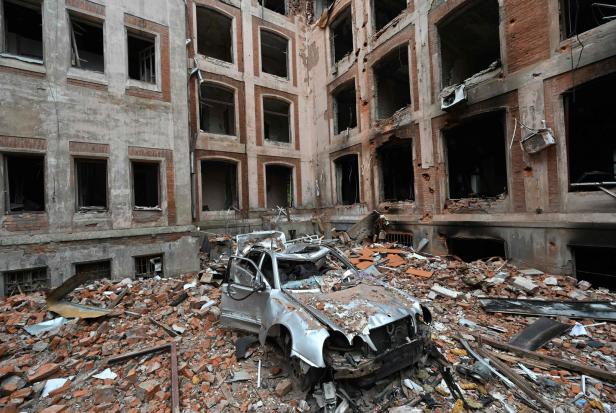 200 Bomben pro Stunde: Bilder zeigen die Hölle in der Ostukraine