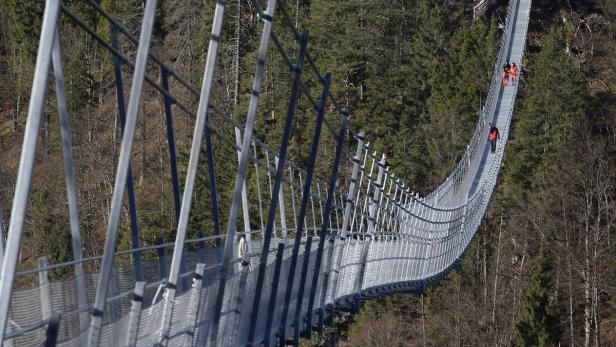 Die längste Fußgänger-Hängebrücke der Welt