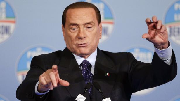 Sommerhochzeit für Berlusconi & junge Geliebte