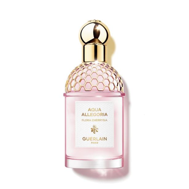 Eine Flasche „Aqua Allegoria Flora Cherrysia“ Parfüm von Guerlain.