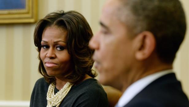 Michelle Obama und Barack Obama bei einer Veranstaltung.