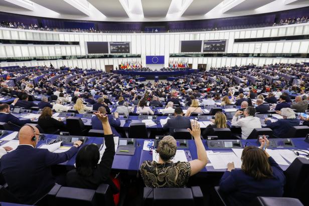 EU-Parlament: Ab 2035 gilt Verbot für Verbrennermotoren