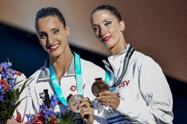 Sensation: WM-Bronze für die Alexandri-Schwestern im Synchron