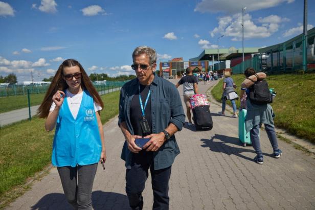 Ben Stiller besucht als UNO-Botschafter Geflüchtete in der Ukraine