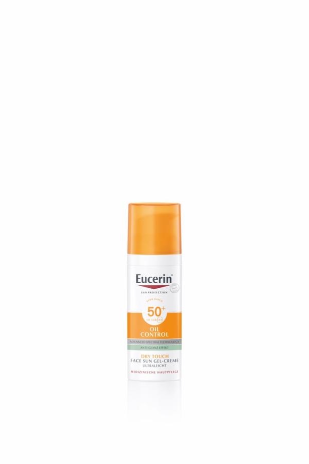 Eine Flasche Eucerin Sonnencreme mit LSF 50+ für das Gesicht.