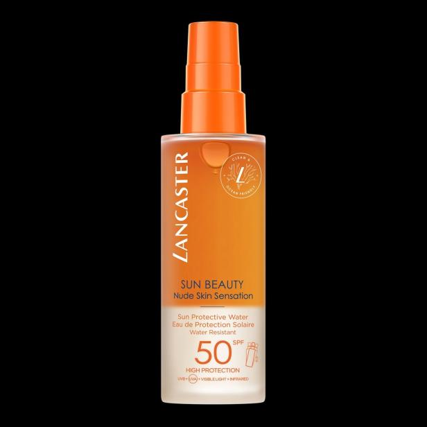Eine Flasche Lancaster „Sun Beauty Nude Skin Sensation“ Sonnenschutzwasser mit LSF 50.