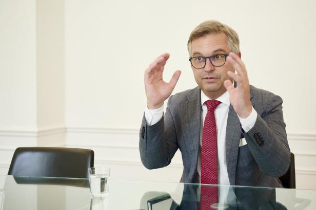 Finanzminister Brunner: "Unser Lebensstil wird sich deutlich ändern"
