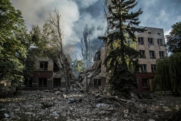 Tote bei Raketenangriff auf ukrainisches Einkaufszentrum
