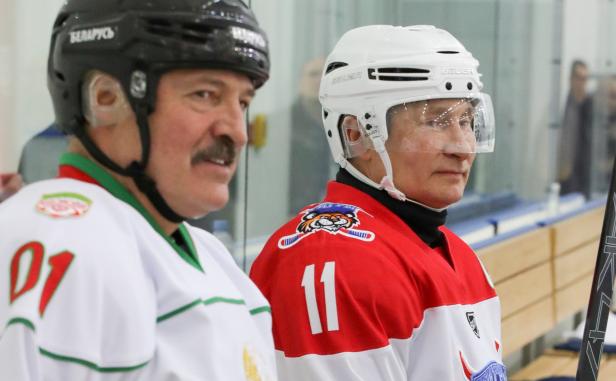 Russian President Putin and Belarusian President Lukashenko play ice hockey in Sochi