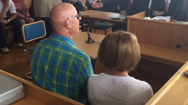 NÖ: "Hakenkreuz-Opfer" und Frau vor Gericht