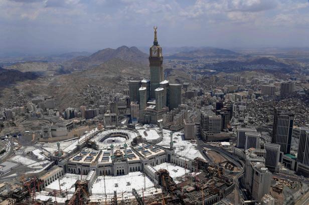 Pilger als Profitquelle: Wie Saudi-Arabien Mekka kommerzialisiert