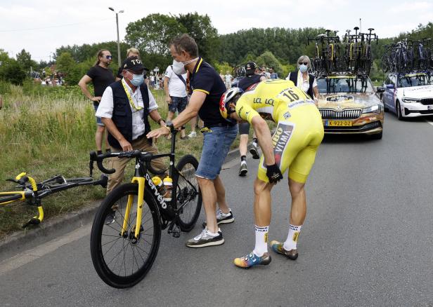 Tour de France: Sturzorgie auf dem Kopfsteinpflaster