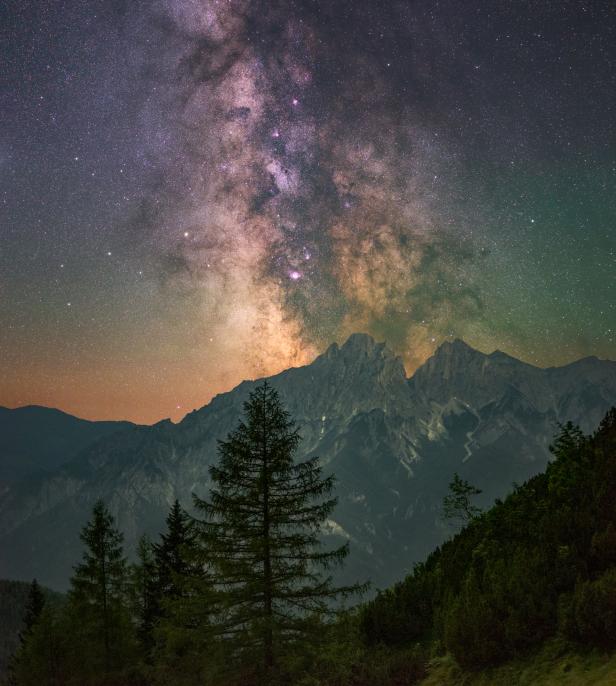 Fotograf zeigt österreichischen Nachthimmel - ein ganzes Jahr lang
