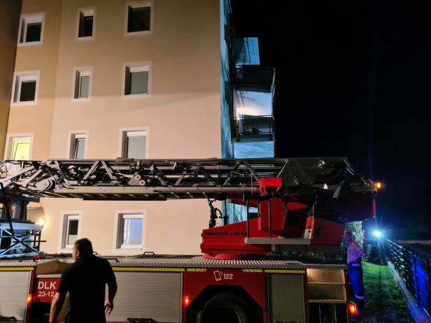Balkon drohte in Reichenau von Wohnblock abzustürzen