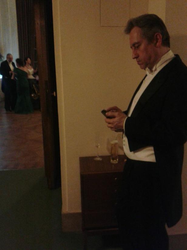 Opernball backstage