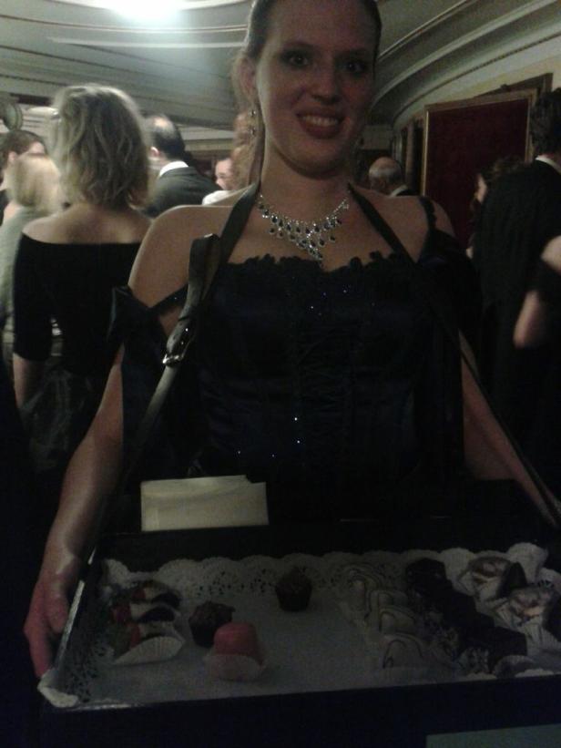 Opernball backstage